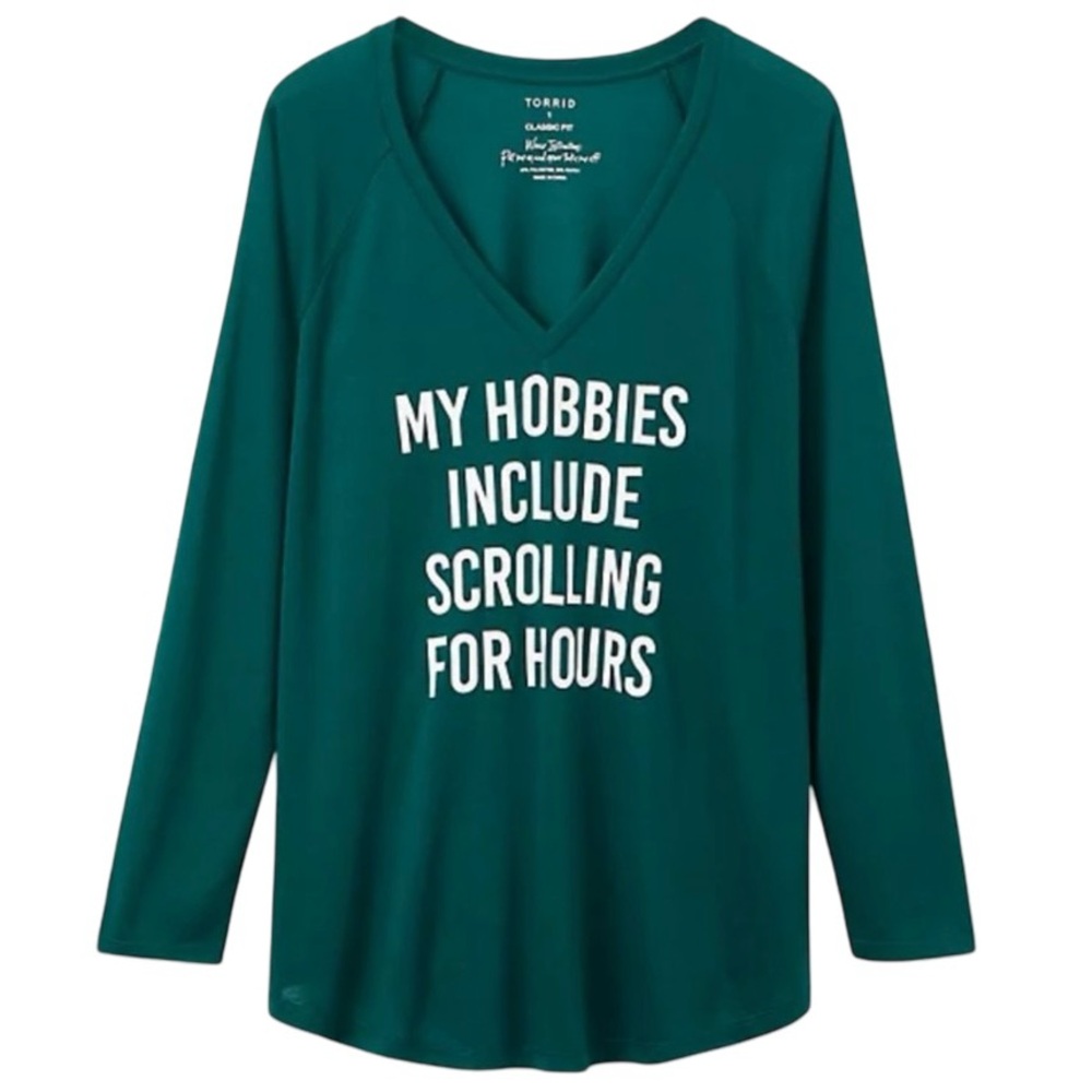 Torrid NWT Plus Size Hobbies Scrolling Classic Fit V-Neck Green Tunic Size 5X